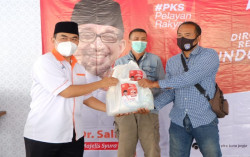 Bantu Warga Terdampak Covid-19, PKS Gulirkan Program 1,7 Juta Paket Sembako