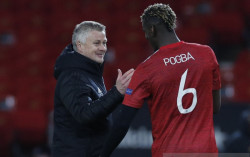 Masih Negoisasi, MU Ingin Pertahankan Pogba