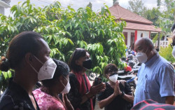 Ratusan Transpuan dan Kelompok Rentan di DIY Disuntik Vaksin