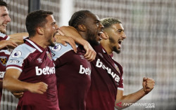 West Ham Taklukkan Leicester dengan Skor 4-1