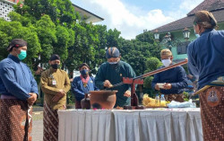 Pusaka Berusia 100 Tahun di Bangsal Pracimosono Dijamas