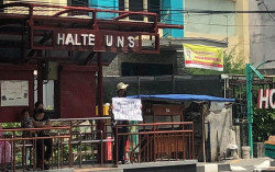 10 Mahasiswa UNS Solo Ditangkap Gara-gara Bentangkan Poster Saat Kunjungan Jokowi