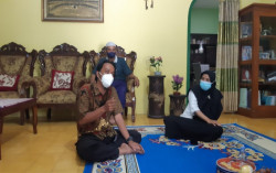 Kisah Guru di Sleman, Rumahnya Jadi Tempat Menginap Menteri Nadiem