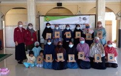 Panti Asuhan Abu Dzar Al Ghifari Gamping Mendapat Pelatihan Personal Hygiene dan Batik Ecoprint