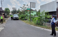 Puluhan Kendaraan Dipaksa Putar Balik saat Menuju Pinus Sari Mangunan