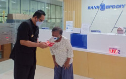 Pemkot Yogya Beri Bantuan Asistensi Sosial Lanjut Usia Miskin