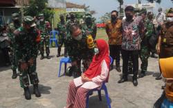 Vaksinasi di Objek Wisata Ketep Pass Mendapat Apresiasi dari Waaster Kasad