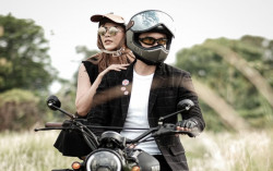 Bergaya Retro, Helm Lokal Mulai Digemari Masyarakat