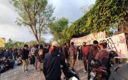 Tak Bisa Berbuat Banyak, Ini Sikap Manajemen PSS Sleman atas Tuntutan Dejan Out