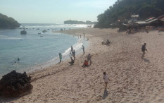 Destinasi Wisata di Gunungkidul Belum Dibuka, Wisatawan Nekat Menerobos ke Pantai