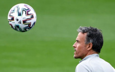 Enrique Sebut Gaya Italia Kini Sama dengan Spanyol