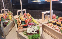 Restoran Jepang Punya Cara Unik Agar Menunya Cocok di Lidah Orang Lokal