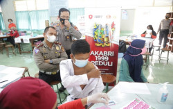 Dinkes Optimistis Dosis Kedua Kelar Desember