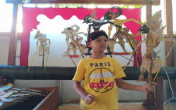 Mengenal Dalang Cilik Alby: Berguru Secara Virtual dengan Ki Seno Nugroho