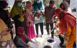 UAD Membantu UMKM Pembuatan Batik