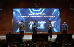 Usai Bergabung dengan PLN, Pendapatan EMI Ditargetkan Lebih dari Rp8 Triliun pada 2025