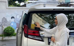 Zaskia Adya Mecca Jual Mobil Mewahnya, Alasannya Tak Efektif Dipakai di Jogja