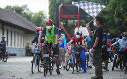 Asyiknya Gowes dengan Rute Tempat Bersejarah di Jogja