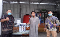 Dosen Teknik Kimia UAD Bantu Warga Olah Air Minum