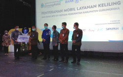 BPD DIY Serahkan Mobil Operasional ke Pemkab Gunungkidul