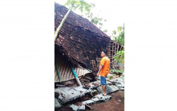 Hujan Deras, Rumah Warga Karangmojo Gunungkidul Ambruk