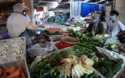 PPKM Level 2: Pendapatan Pedagang Pasar Mulai Normal