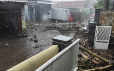 Banjir Malang: Puluhan Rumah Terdampak, Mobil dan Warung Kecil Hanyut