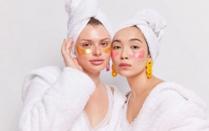 Cara Ampuh Hilangkan Mata Panda, Selain Pakai Eye Cream