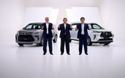 Resmi Naik, Ini Harga Toyota Avanza dan Veloz Terbaru