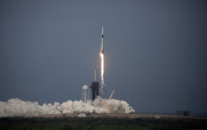 200 Hari Melayang di Luar Angkasa, 4 Astronot Space X Kembali ke Bumi