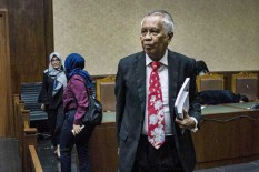 Hukuman Dipotong 3 Tahun, O.C. Kaligis Bayar Denda Rp300 Juta 