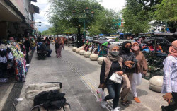 Malioboro Diserbu Pengunjung di Akhir Pekan