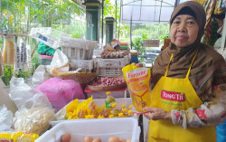 Harga Minyak Goreng Naik, Stok di Jogja Aman