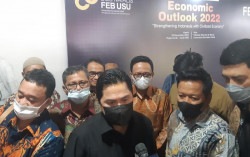 Erick Thohir Cuma Senyum Ditanya Bisnis PCR, Panitia Acara: Sudah, Sudah!