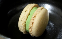 6 Rasa Macaron Teraneh yang Pernah Ada di Dunia