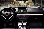 Simak! Tips Mengatasi Kaca Mobil Berembun saat Hujan