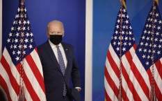 Biden Minta Warga AS Tidak Panik Hadapi Omicron
