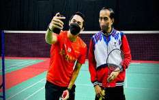 Momen Jonathan Christie Gugup saat Jadi Pasangan Ganda Jokowi