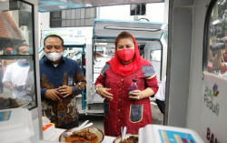 PLN Berikan Gerobak Motor Listrik Kepada UKM, Tingkatkan Produktivitas