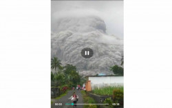 BNPB Ungkap Kronologi Letusan Hebat Semeru