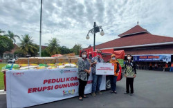 AHM Salurkan Bantuan untuk Korban Semeru