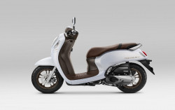 Semakin Bergaya, New Honda Scoopy Punya Tampilan Baru