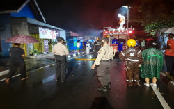 Bekas Gudang Minuman Anggur Terbakar