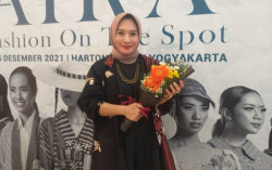 Batik Warna Sogan Mulai Banyak Diminati Anak Muda