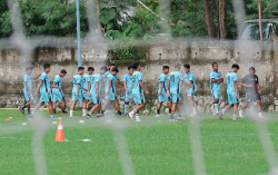 Jelang Laga Perdana 8 Besar, PSIM Gelar Latihan Kebugaran