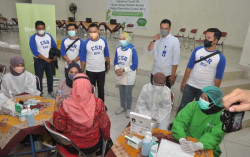 Ratusan Warga Depok Sleman Disuntik Vaksinasi Covid-19