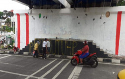 Bikin Mural di Jembatan Kewek, Pekerja Rumah Tangga Desak RUU PPRT Disahkan