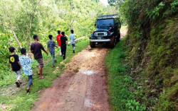 Ratusan Kilometer Jalan di Gunungkidul Rusak