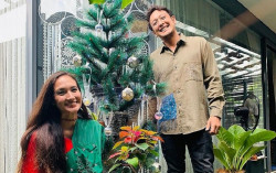 6 Pasangan Artis Beda Agama Ini Rayakan Natal Bersama