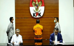 Tersangka Mafia Pemeriksaan Pajak Ditahan KPK!